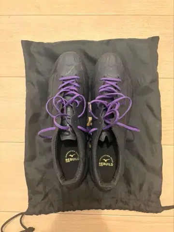 축구화 블랙/퍼플