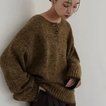 바이컬러 헨리넥 믹스 니트 브라운 hellam