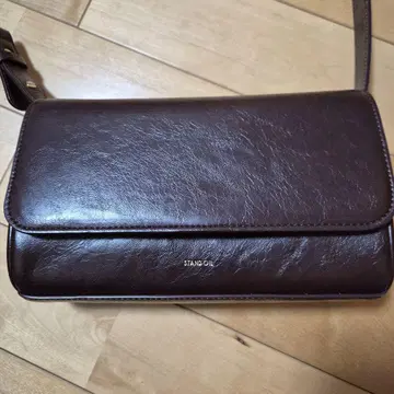 STAND OIL 브라운 가죽 숄더백