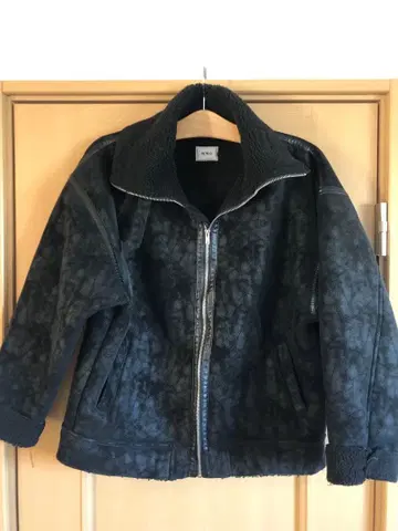 W.W.G. 인조 모피 블랙 무스탕 코트