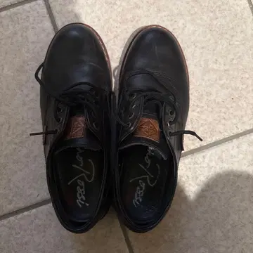 Rossi 블랙 레이스업 슈즈