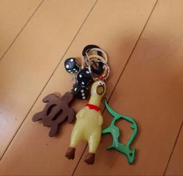 유니크한 디자인의 키링 세트