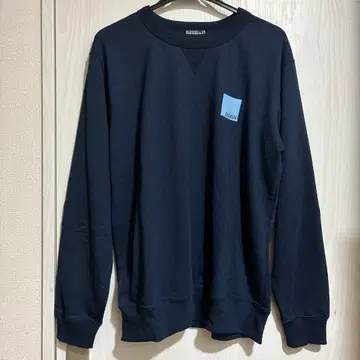 BMW 네이비 크루넥 트레이닝복