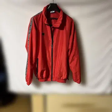 Reebok 빨간색 나일론 자켓