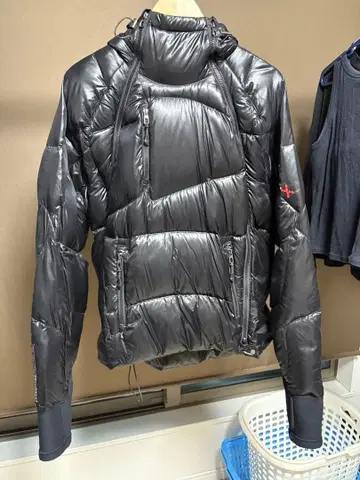 RLX 후드 부착 블랙 다운 자켓