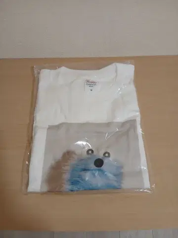 퍼펫 순순 화이트 T셔츠 M 사이즈 스티커 포함