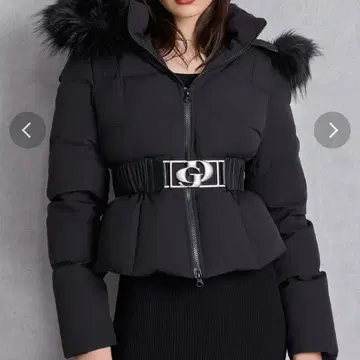 GYDA GD 벨트 포함 숏 다운 코트 2025