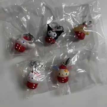 산리오 딸기 표시 액세서리 세미 컴플리트 세트