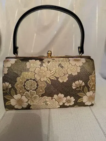 꽃무늬 일본 의류용 백 박스형 후리소데용