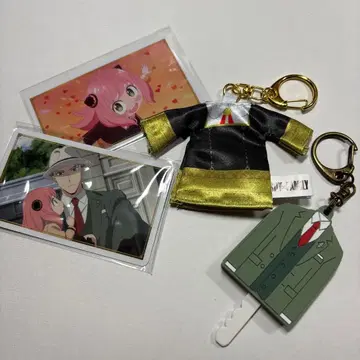 USJ 파크 내 한정판 SPY x FAMILY 콜렉터블 키체인 세트