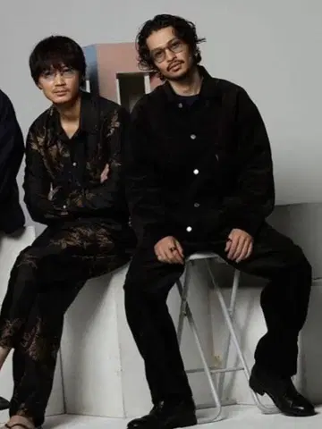 sevenbyseven 코듀로이 블랙 자켓