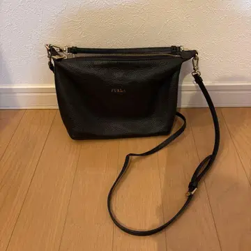 FURLA 블랙 숄더백