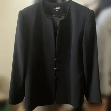 IGIN 블랙 자켓 & 스커트