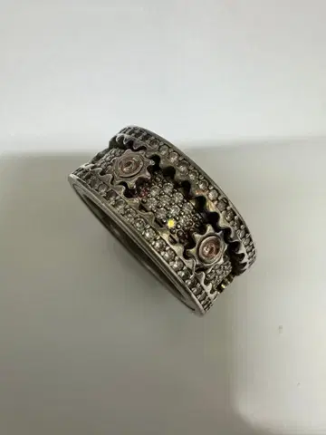 행운을 부르는 기어 반지