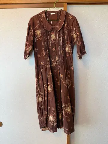 핑크하우스 꽃무늬 브라운 원피스