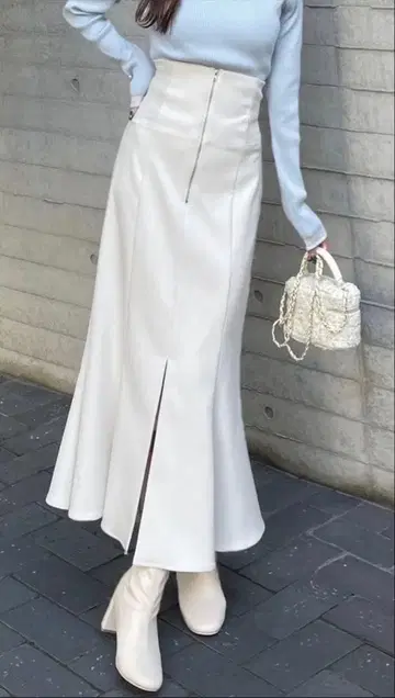 clear 허리 리브 슬릿 마감 머메이드 스커트