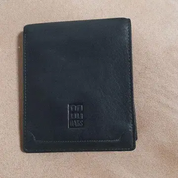 DAKS 연둣빛 가죽 접이식 지갑