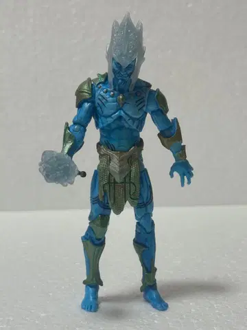 마블 유니버스 인베이전 프로스트 자이언트 피규어