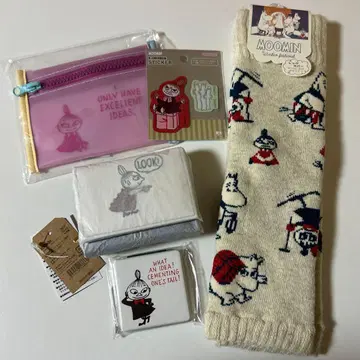 새상품 무민 리틀미이 5세트 지갑, 거울, 파우치, 레그 커버 외