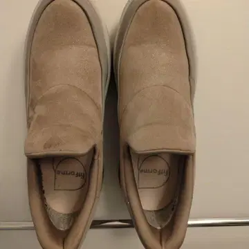 fitflop 베이지 스웨이드 슬립온