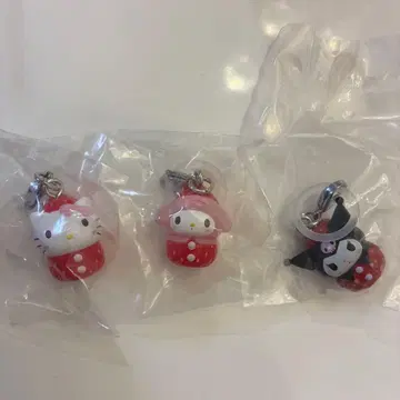 가챠가챠 산리오 딸기 메지루시 액세서리