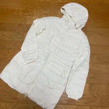 UNIQLO 후드 부착 울트라 라이트 다운 M 사이즈