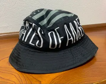 CHARI & CO. 버킷햇 미국 국기 디자인