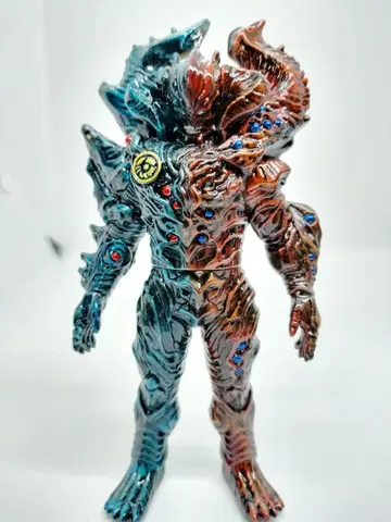 울트라맨 소프트 비닐 에탈가 리페인트