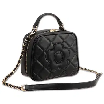 MARY QUANT 스퀘어 퀼트 데이지 패치 2WAY 숄더 블랙