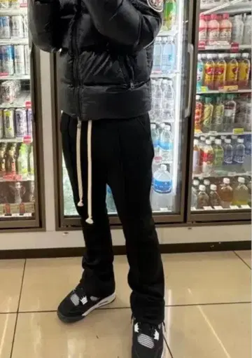 guapi 스웨트 팬츠 플레어