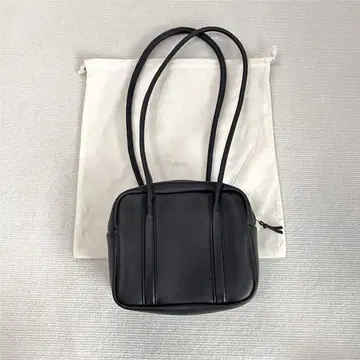 Aeta 스퀘어 보스턴 롱 핸들 백 블랙