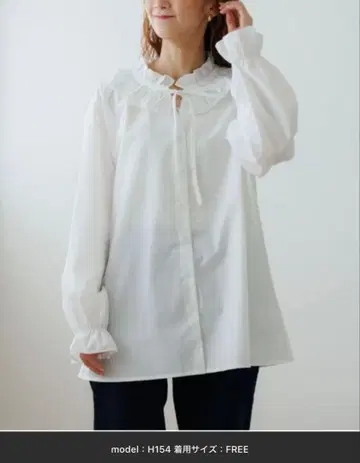 flower 클래식 프릴 블라우스