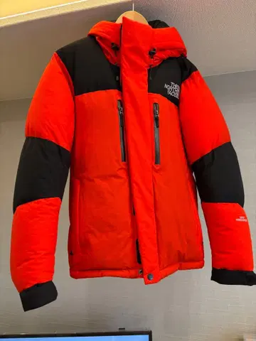 THE NORTH FACE 다운 자켓 오렌지/블랙