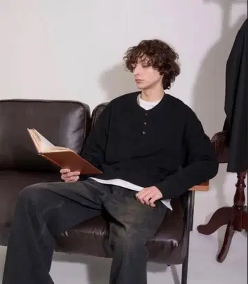 Regen Glanz 헨리넥 맨투맨 L 사이즈