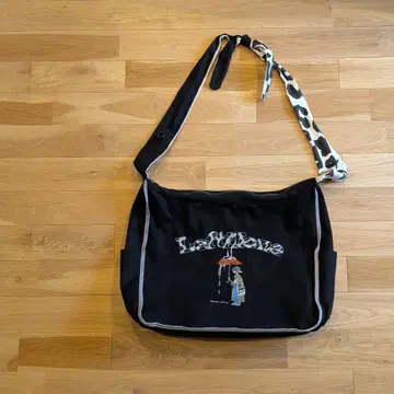 LeftAlone 숄더백 블랙