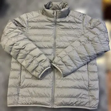 유니클로 울트라 라이트 다운 자켓 L사이 그레이