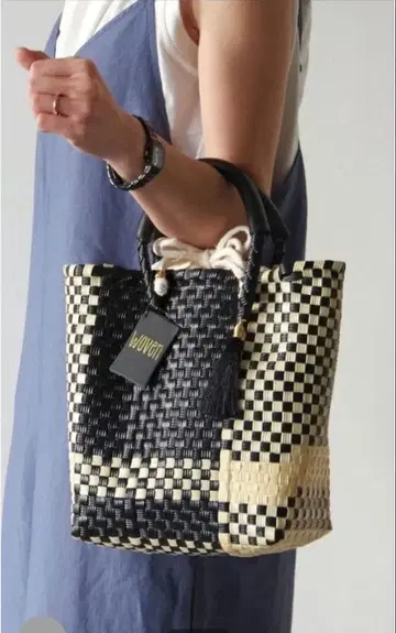 우븐 WOVEN 멕시코제 미니 토트 메르카도백 바스켓백