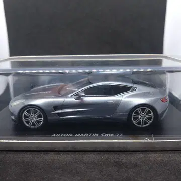 스파크 1/43 애스턴 마틴 One-77 그레이 메탈릭