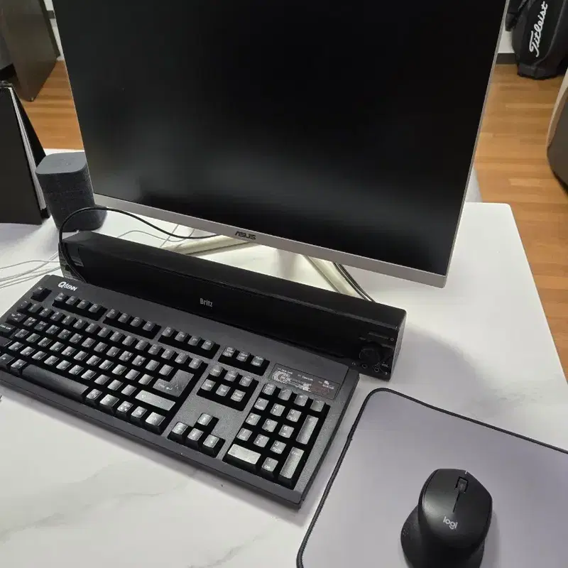 ASUS 모니터 + 브리츠 사운드바 + 키보드 마우스 세트