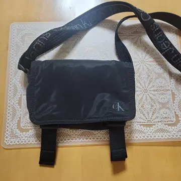 캘빈클라인 숄더백