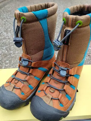 KEEN 아웃도어 신발 방수 브라운/블루 하이탑