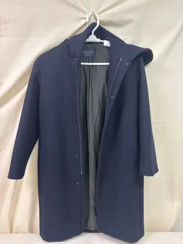 [ 맥피 ] 투모로우랜드 울 두꺼운 원단 후드 부착 롱 코트 남녀 공용