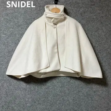 SNIDEL 화이트 케이프 스타일 판초 코트