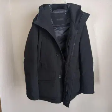 UNIQLO 블랙 후드 부착 다운 자켓