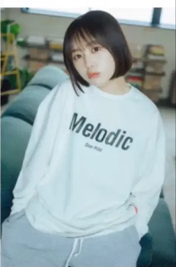 [ 미사용 새상품 ] over print 오버 프린트 롱티 Melodic