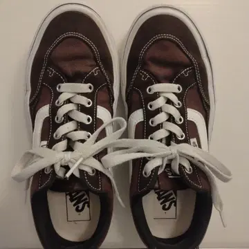 Vans 브라운/화이트 스니커즈