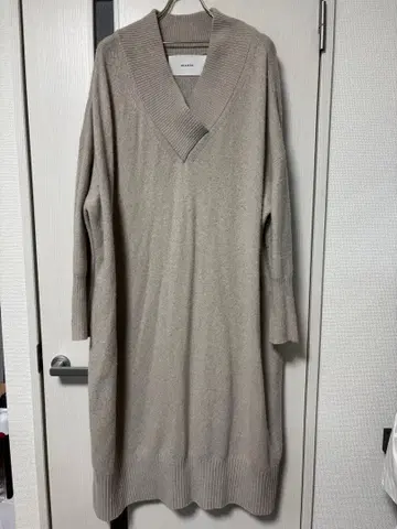 ADAWAS 베이지 V넥 롱 니트 원피스