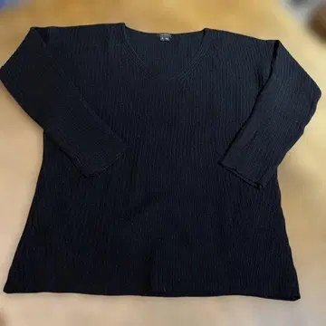 띠어리 블랙 V넥 스웨터