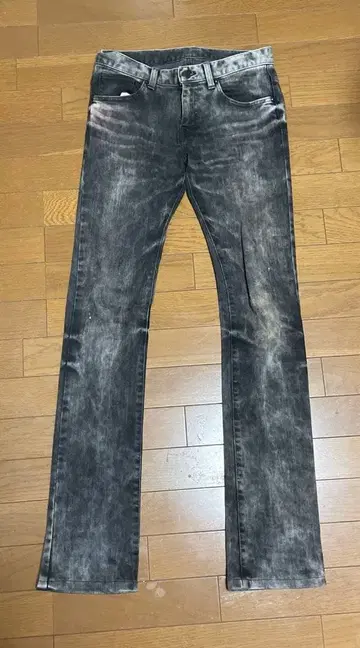 토네이도 마트 부츠컷 데님