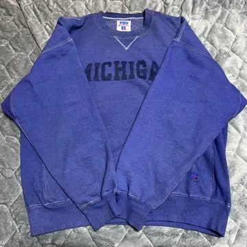 러셀 프로코튼 맨투맨 USA제 앞V